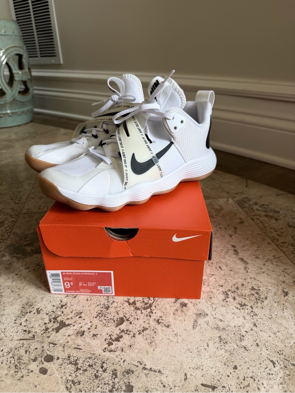Nike Zoom Hyperace 2 – Women’s 9.5